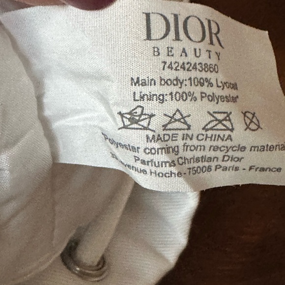 Dior Drawstring Pouch-White with Gift Box- GWP - Picture 6 of 8